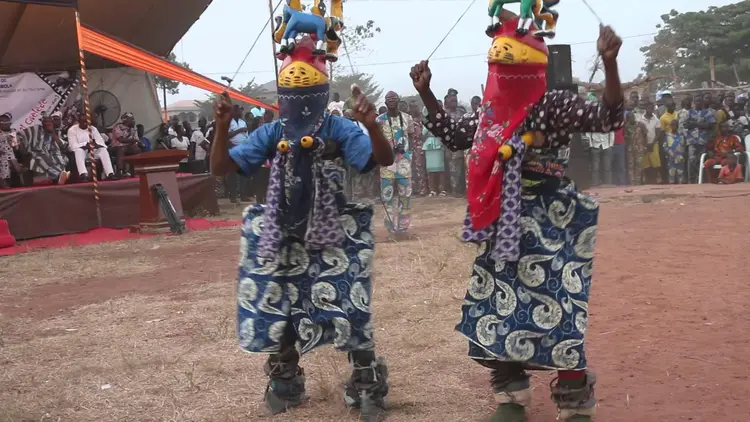Danse Guèlèdè, la danse voilée
